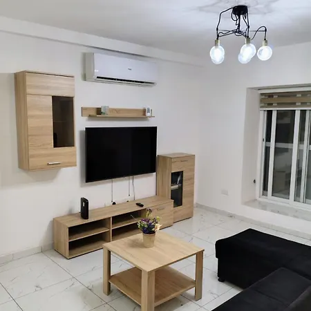 Cozy Three Bedroom In Ta' Xbiex, Malta * Ta Xbiex