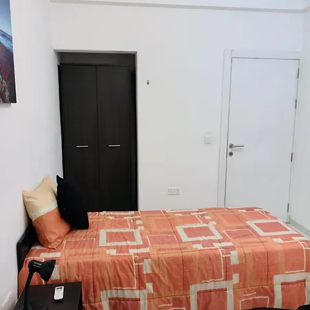 Apartamento Cozy Three Bedroom In Ta' Xbiex, Malta
